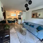Appartement B023 Tres Bel Proche De La A
