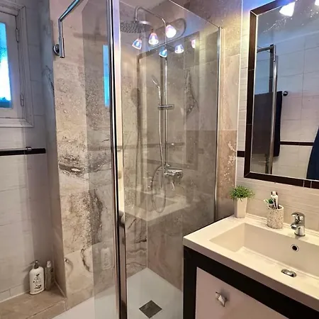 B023 Tres Bel Proche De La A Appartement Cannes