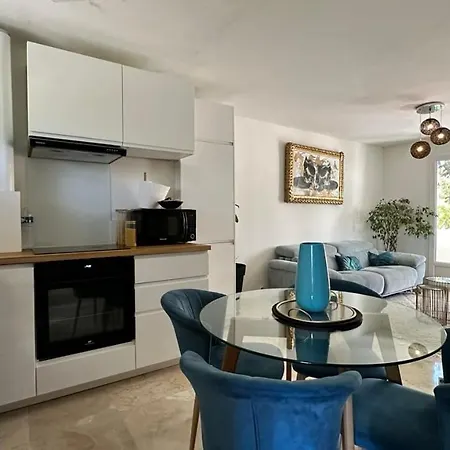 Appartement B023 Tres Bel Proche De La A *